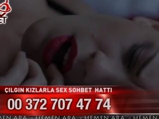 सेक्स खिलौने के साथ तुर्की महिला