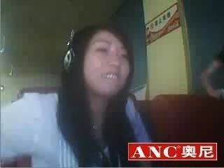 अच्छा चीनी लड़की धूम्रपान